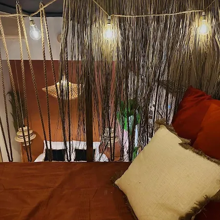Le Jacaranda - Africaine - Sauna & Netflix Apartment Serignan