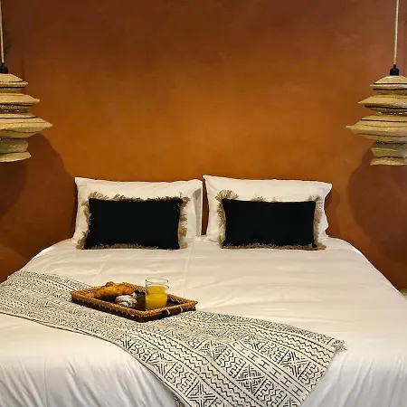 Le Jacaranda - Africaine - Sauna & Netflix Apartment Serignan