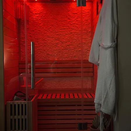 Le Jacaranda - Africaine - Sauna & Netflix Apartment Serignan