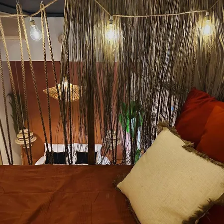 Le Jacaranda - Africaine - Sauna&netflix *