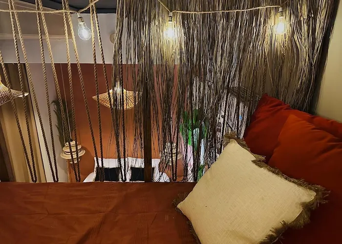 Le Jacaranda - Africaine - Sauna & Netflix Daire Sérignan