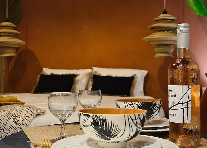 Daire Le Jacaranda - Africaine - Sauna & Netflix *